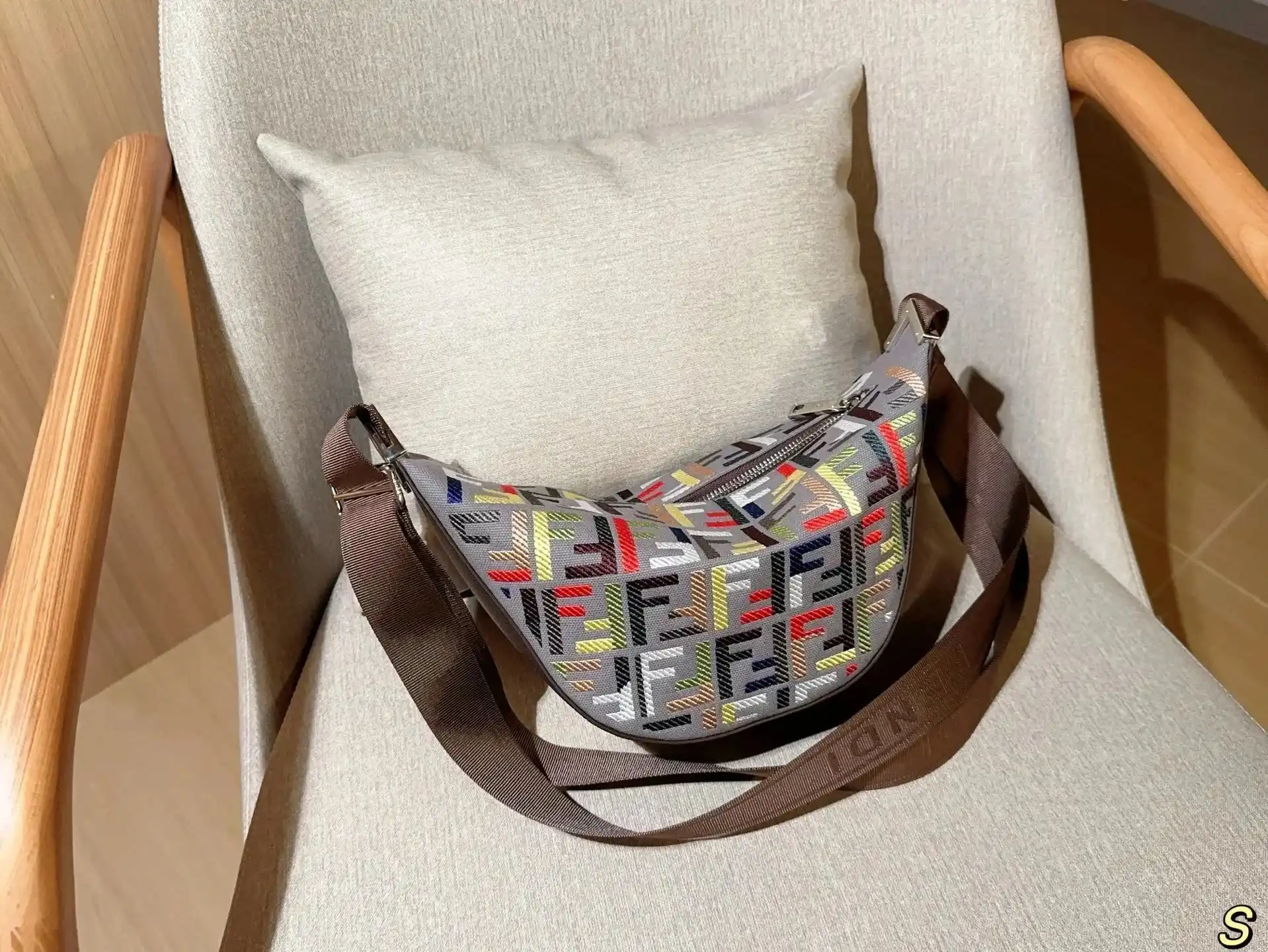 FENDI BAG · Fendi 1:1 rep bag from $93 · DHL from Guangzhou, China