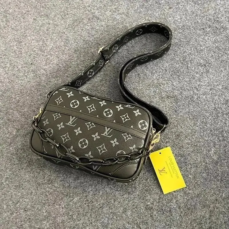 Lacoste & Louis Vuitton Crossbody & Tote Bags 4 · Louis Vuitton 1:1 rep bag from $59 · DHL from Guangzhou, China