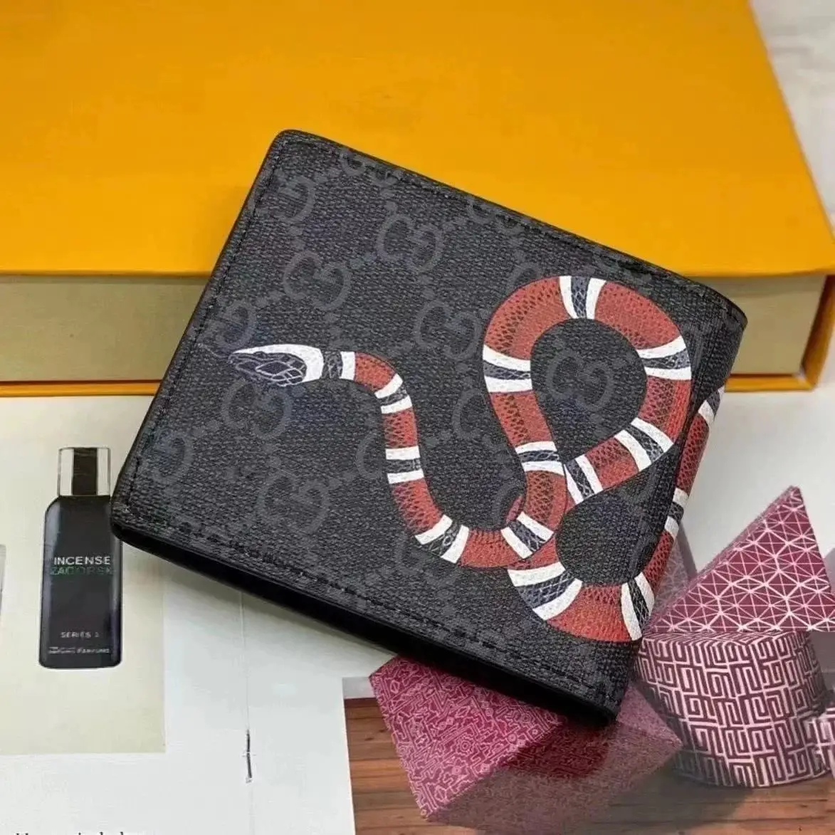 Gucci GG Supreme Wallet 4 — Gucci 1:1 rep bag from $61 · DHL from Guangzhou, China