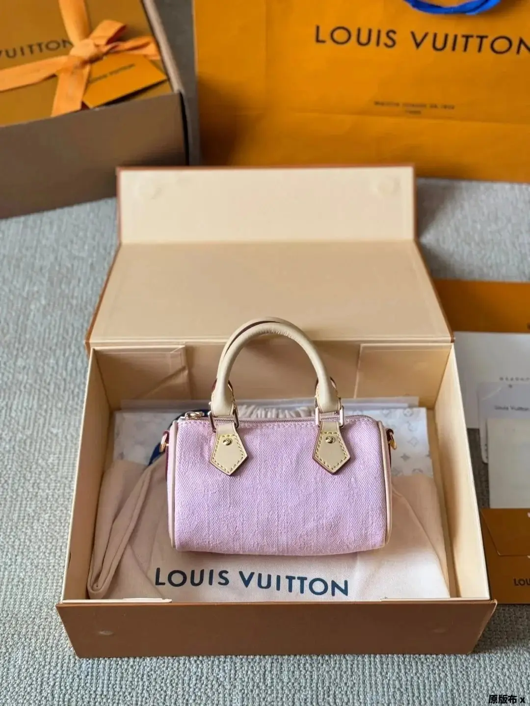 Louis Vuitton Women's Bags 2 · Louis Vuitton 1:1 rep bag from $59 · DHL from Guangzhou, China