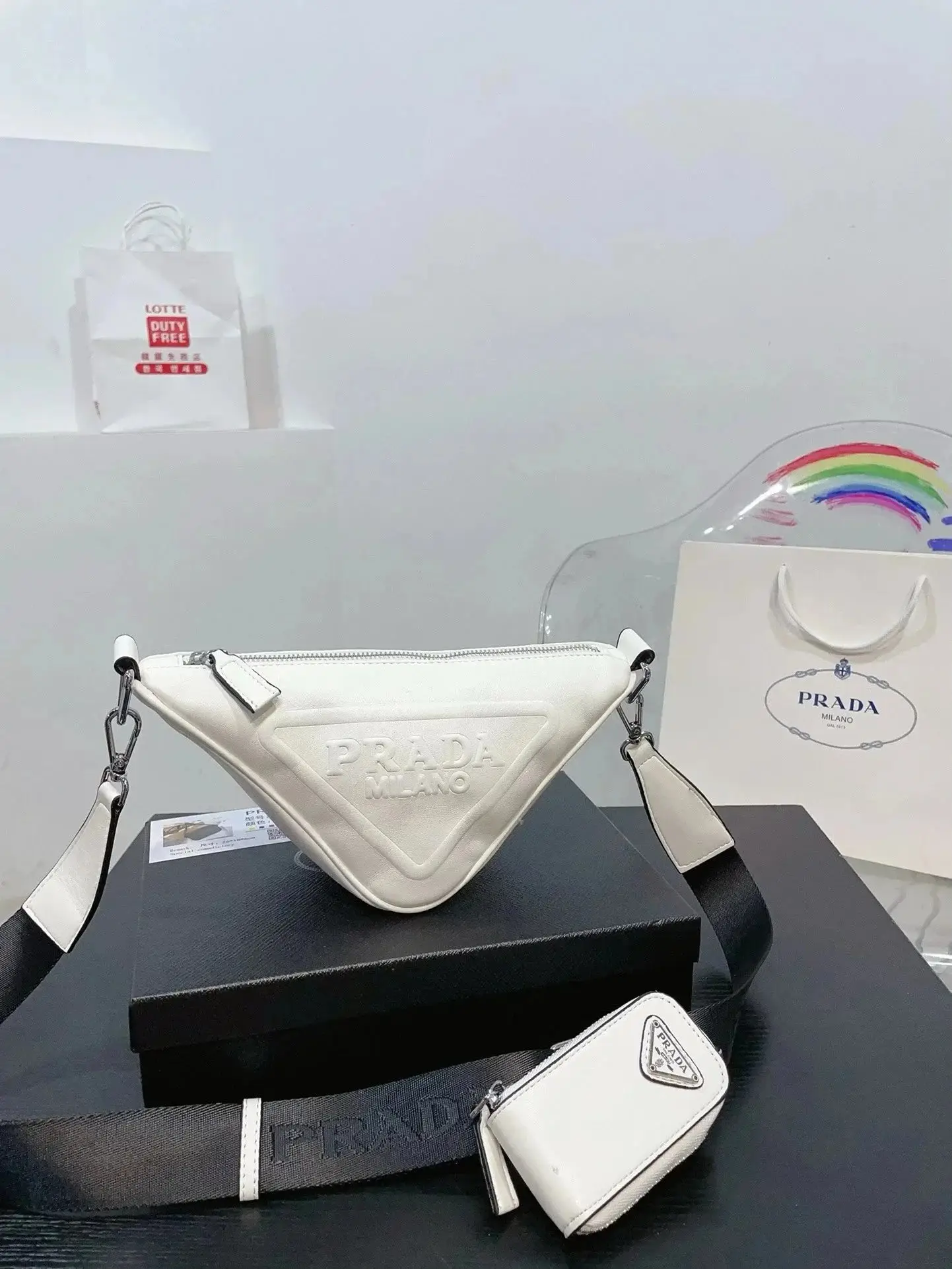 Prada Re-Edition 2005 Nylon Hobo Bag 6