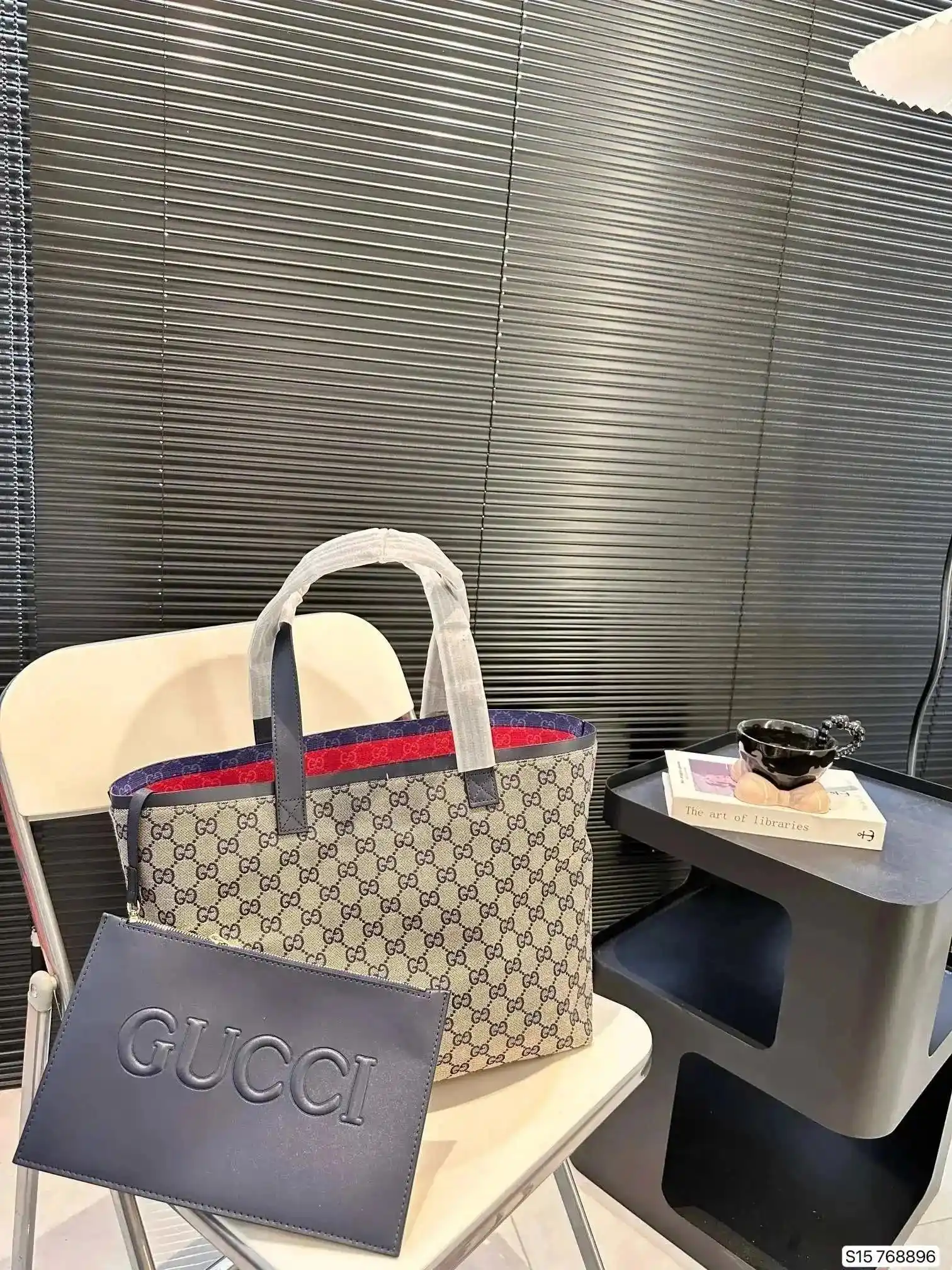 Gucci GG Supreme Tote Bag with Pouch · Gucci 1:1 rep bag from $61 · DHL from Guangzhou, China