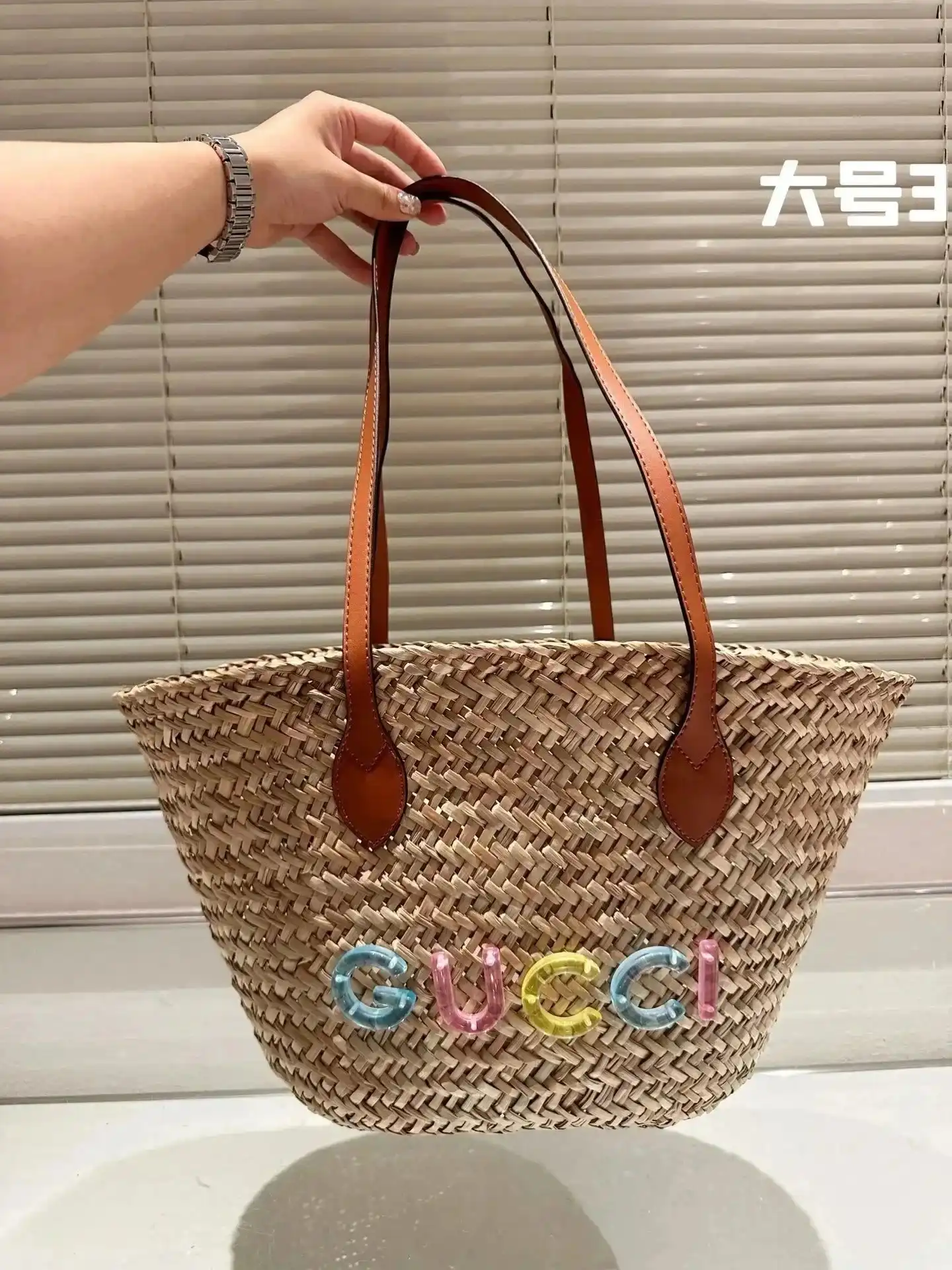 Gucci GG Supreme Tote Bag with Pouch 4, Gucci 1:1 rep bag from $61 · DHL from Guangzhou, China