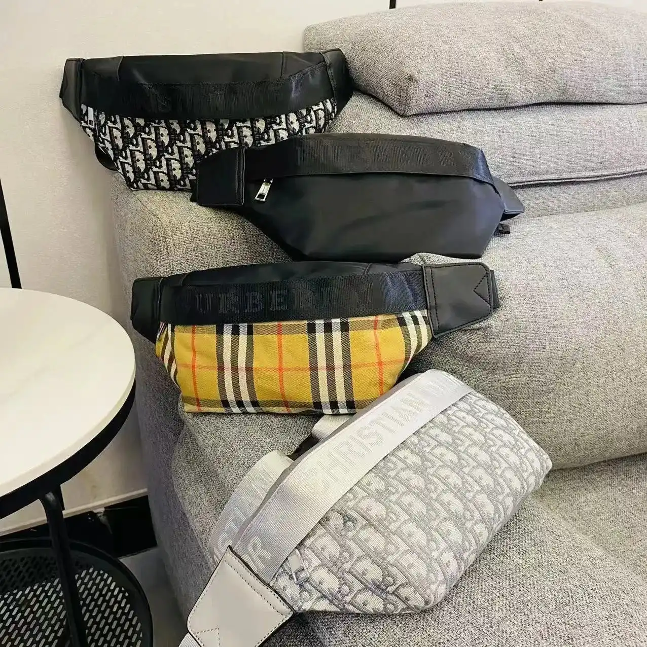 Burberry Vintage Check Crossbody Bag 2 · Burberry 1:1 rep bag from $63 · DHL from Guangzhou, China