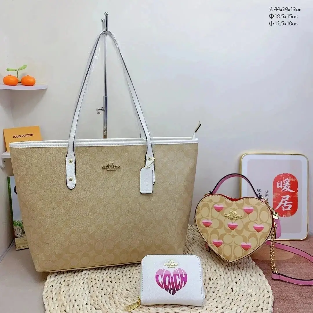 Fendi FF Monogram Bag Set 6 · Fendi 1:1 rep bag from $93 · DHL from Guangzhou, China