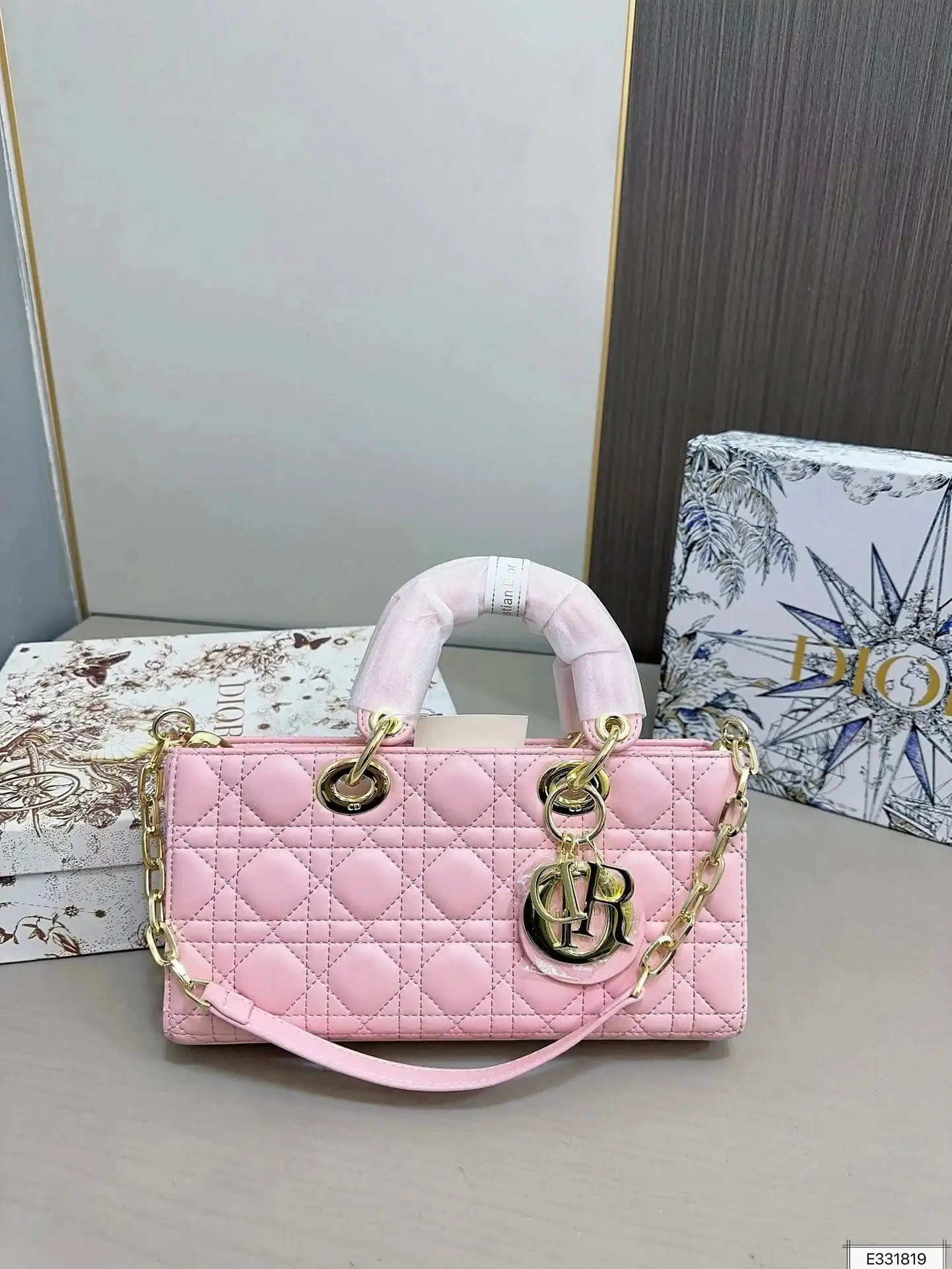 Dior Journey Hobo Bag 4 — Dior 1:1 rep bag from $48 · DHL from Guangzhou, China