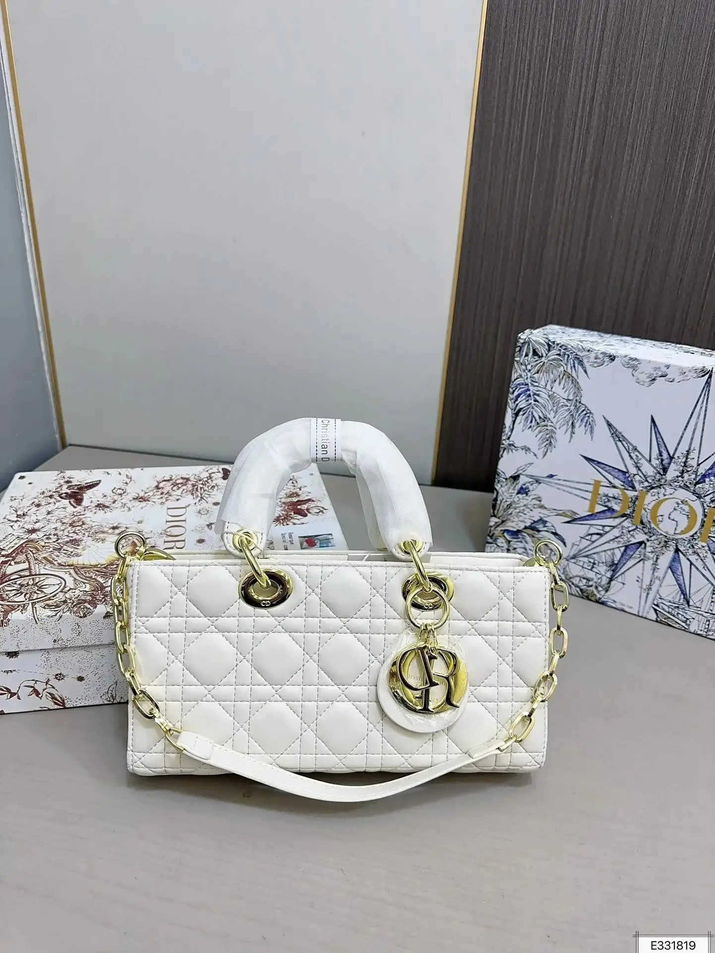 Dior Journey Hobo Bag 5 — Dior 1:1 rep bag from $48 · DHL from Guangzhou, China
