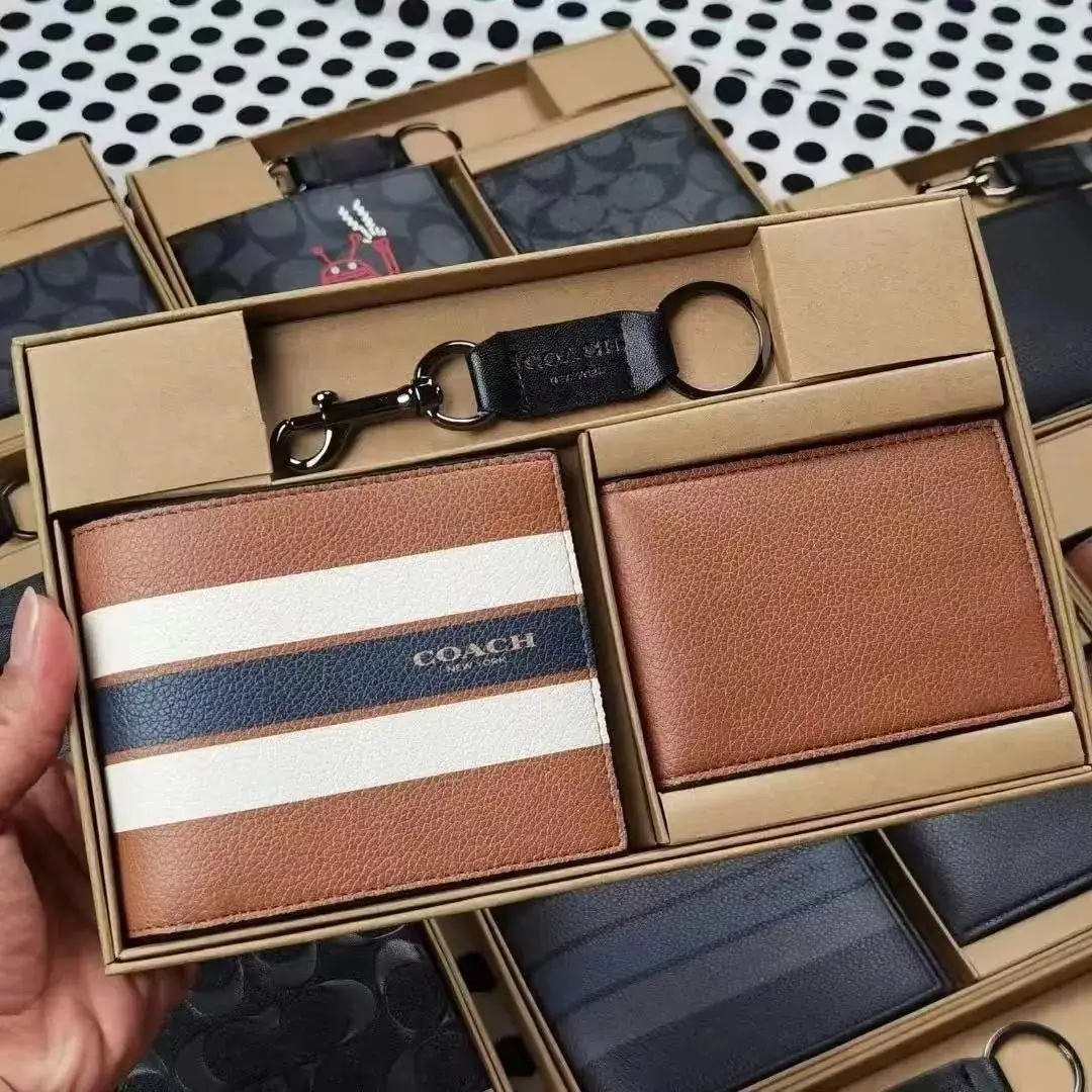 Coach Wallets 7 · Coach 1:1 rep bag from $36 · DHL from Guangzhou, China