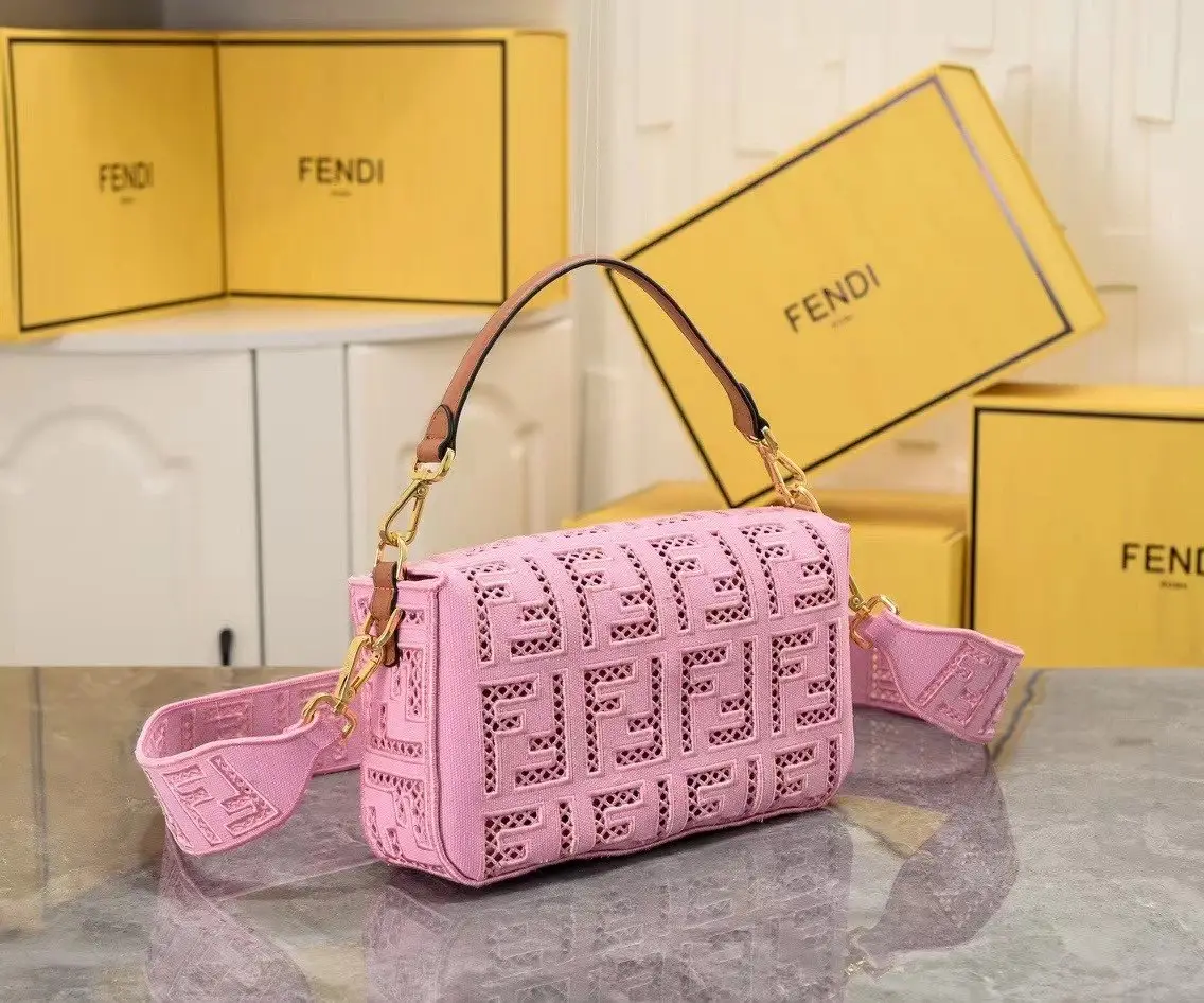 Fendi Crossbody Bags 7 · Fendi 1:1 rep bag from $93 · DHL from Guangzhou, China