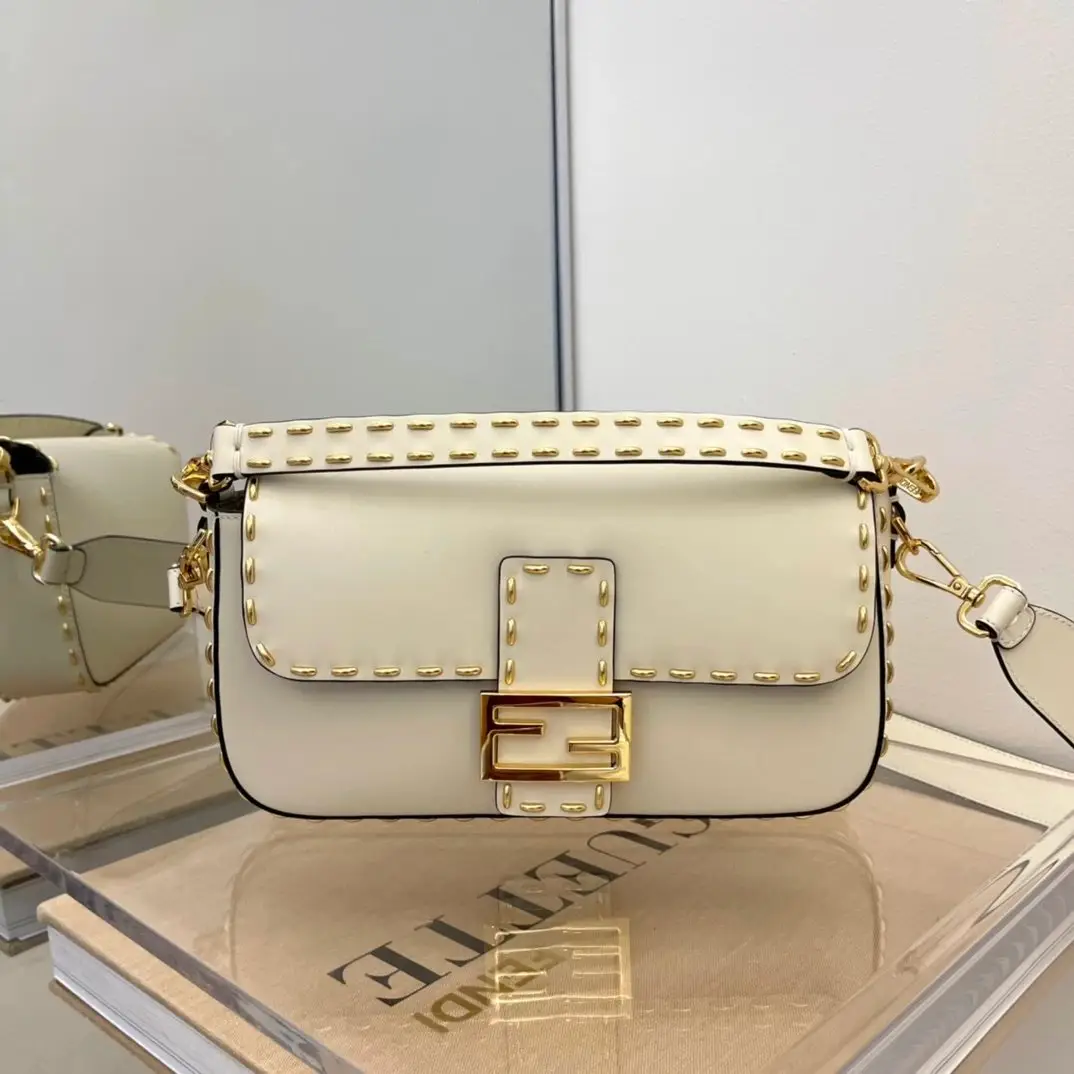 Fendi Chain Bag 3 · Fendi 1:1 rep bag from $93 · DHL from Guangzhou, China