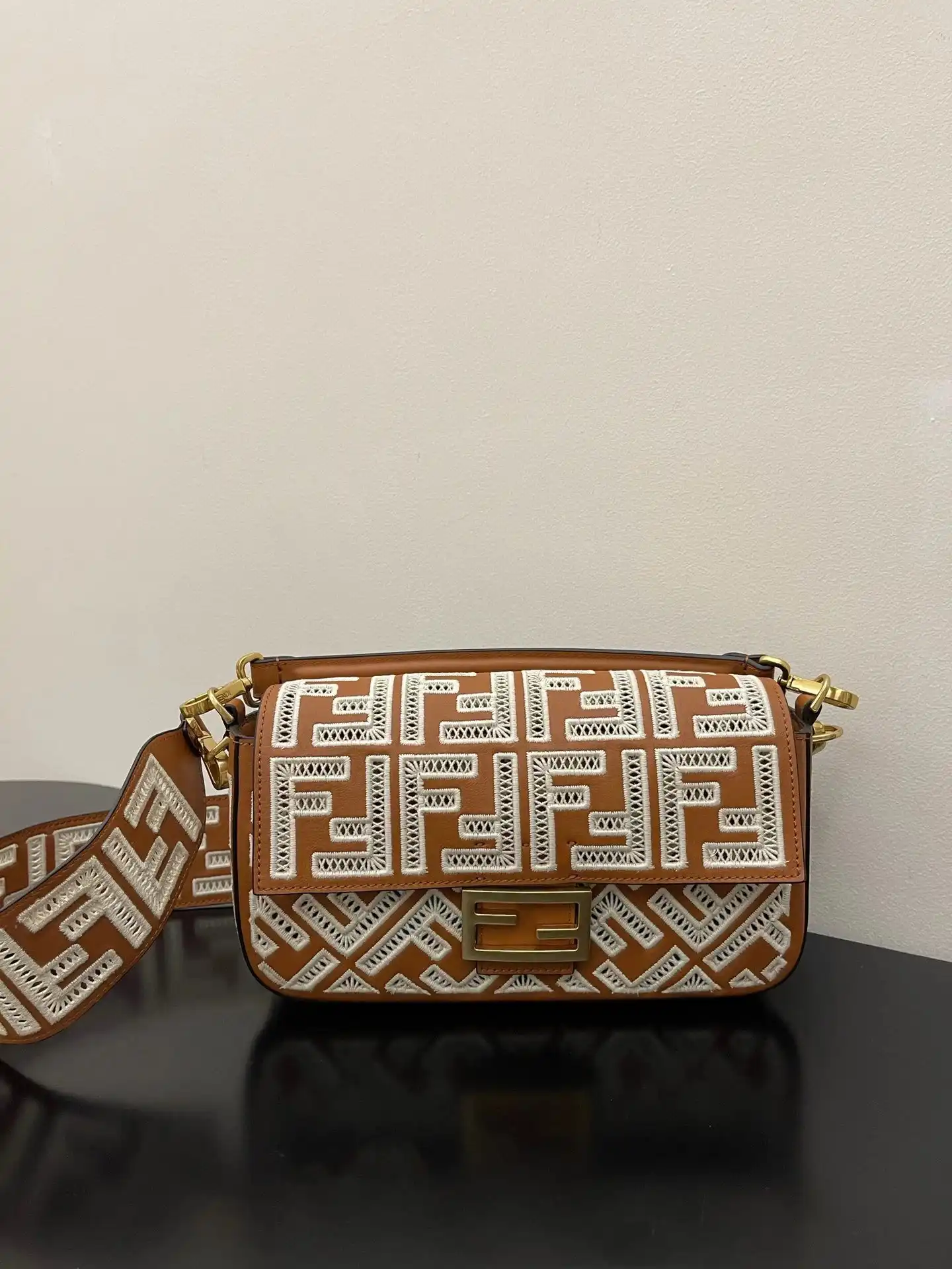Fendi Chain Bag 7 · Fendi 1:1 rep bag from $93 · DHL from Guangzhou, China
