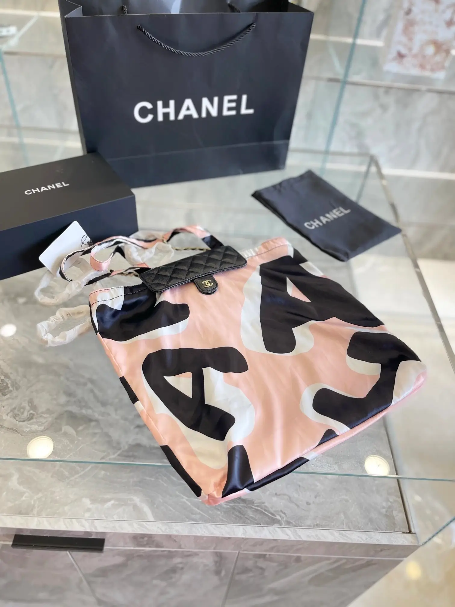 Chanel Tote Bag 7 — Chanel 1:1 rep bag from $97 · DHL from Guangzhou, China
