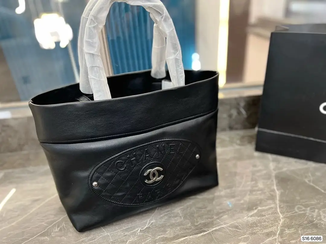 Chanel Tote Bag 8 · Chanel 1:1 rep bag from $97 · DHL from Guangzhou, China