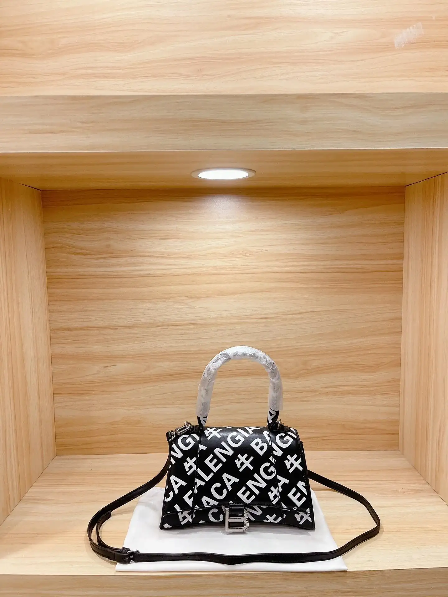 Balenciaga Bucket Bag · Balenciaga 1:1 rep bag from $69 · DHL from Guangzhou, China