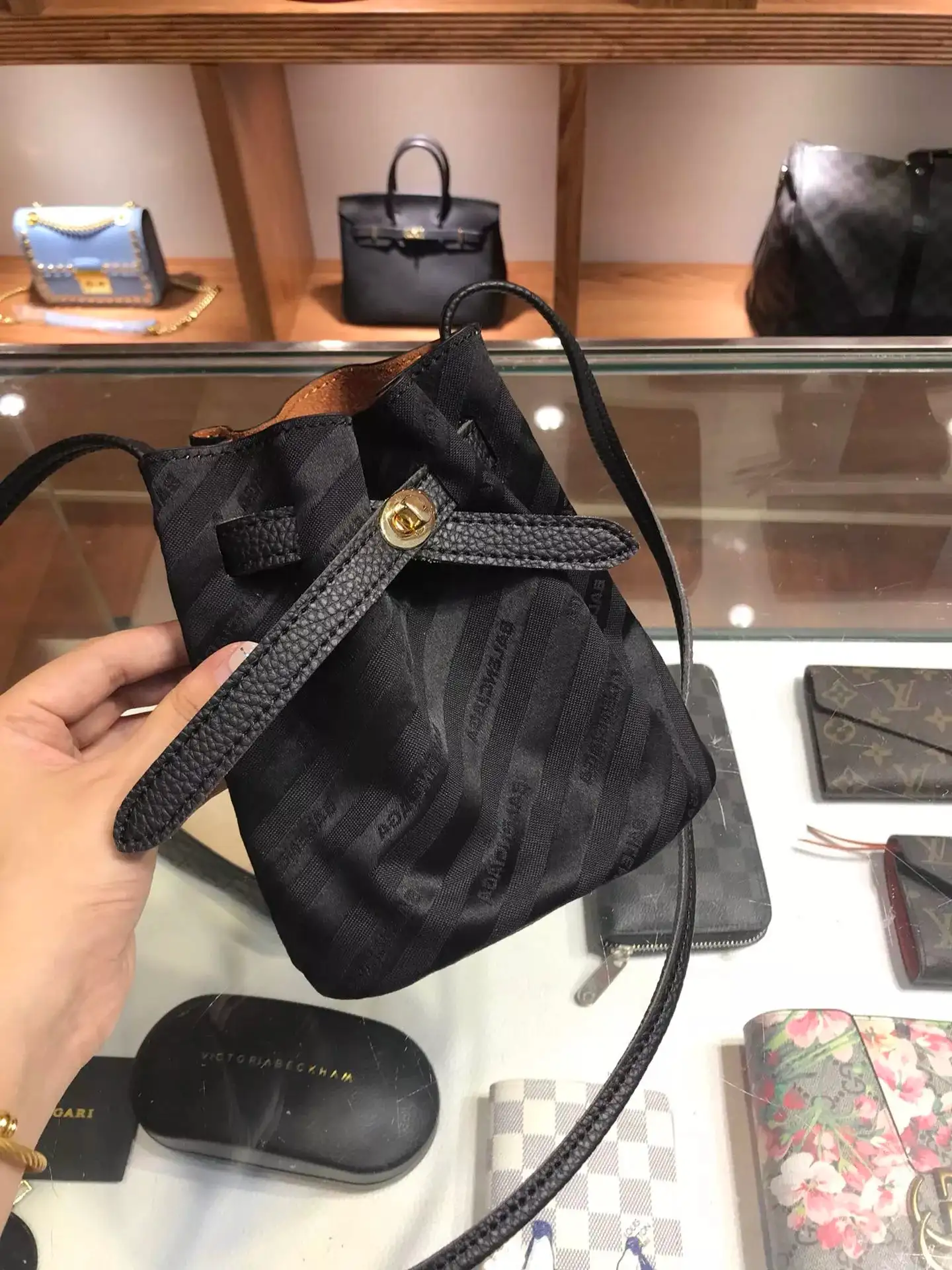 Balenciaga Bucket Bag 2 · Balenciaga 1:1 rep bag from $69 · DHL from Guangzhou, China