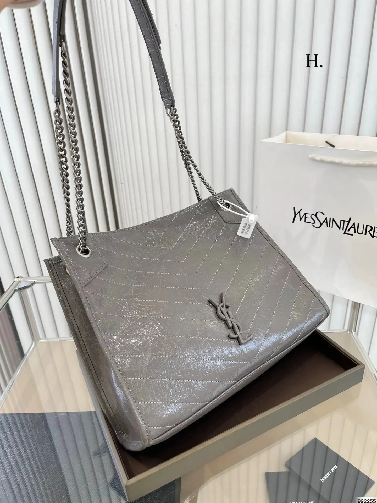 Saint Laurent Tote Bag 5, YSL 1:1 rep bag from $34 · DHL from Guangzhou, China