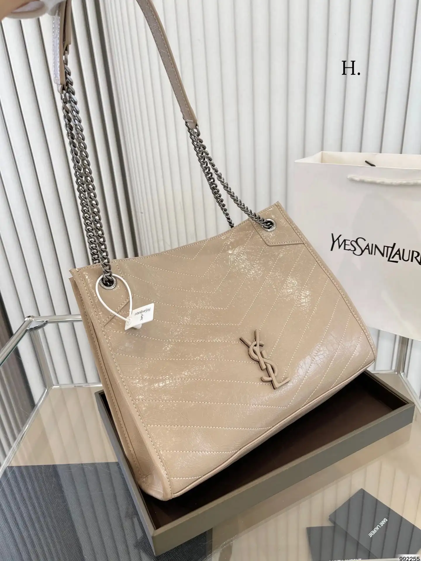 Saint Laurent Tote Bag 6 · YSL 1:1 rep bag from $34 · DHL from Guangzhou, China