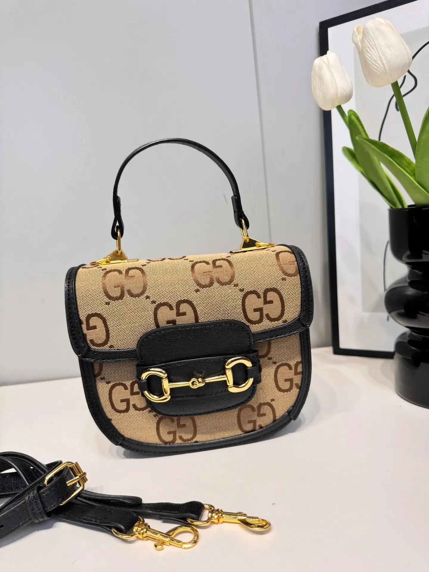 Gucci Handbags 6 · Gucci 1:1 rep bag from $61 · DHL from Guangzhou, China