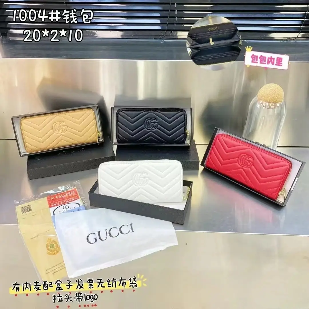 Fendi Tote Bag 4 — Fendi 1:1 rep bag from $93 · DHL from Guangzhou, China
