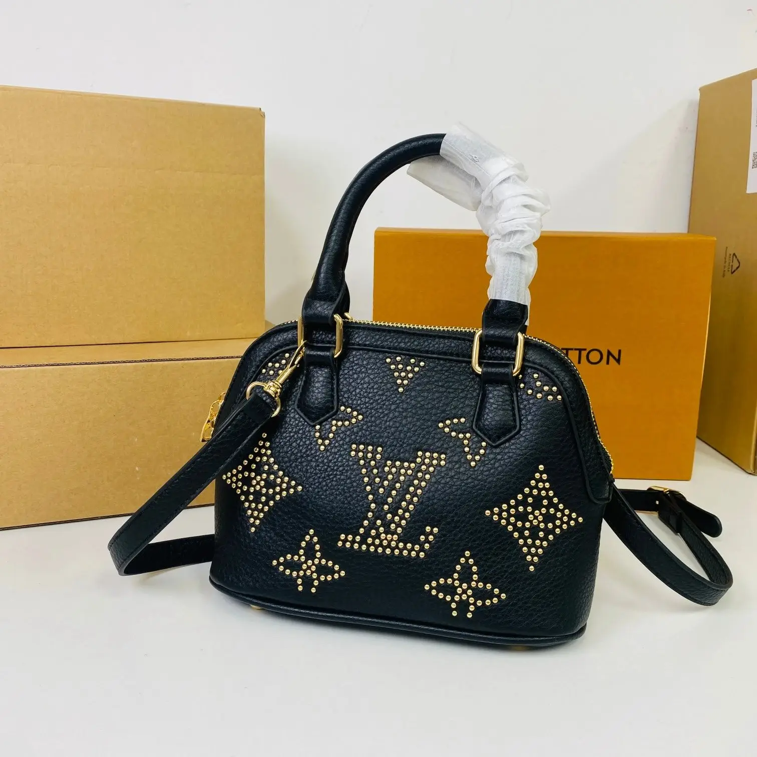Louis Vuitton Handbags 3 · Louis Vuitton 1:1 rep bag from $59 · DHL from Guangzhou, China