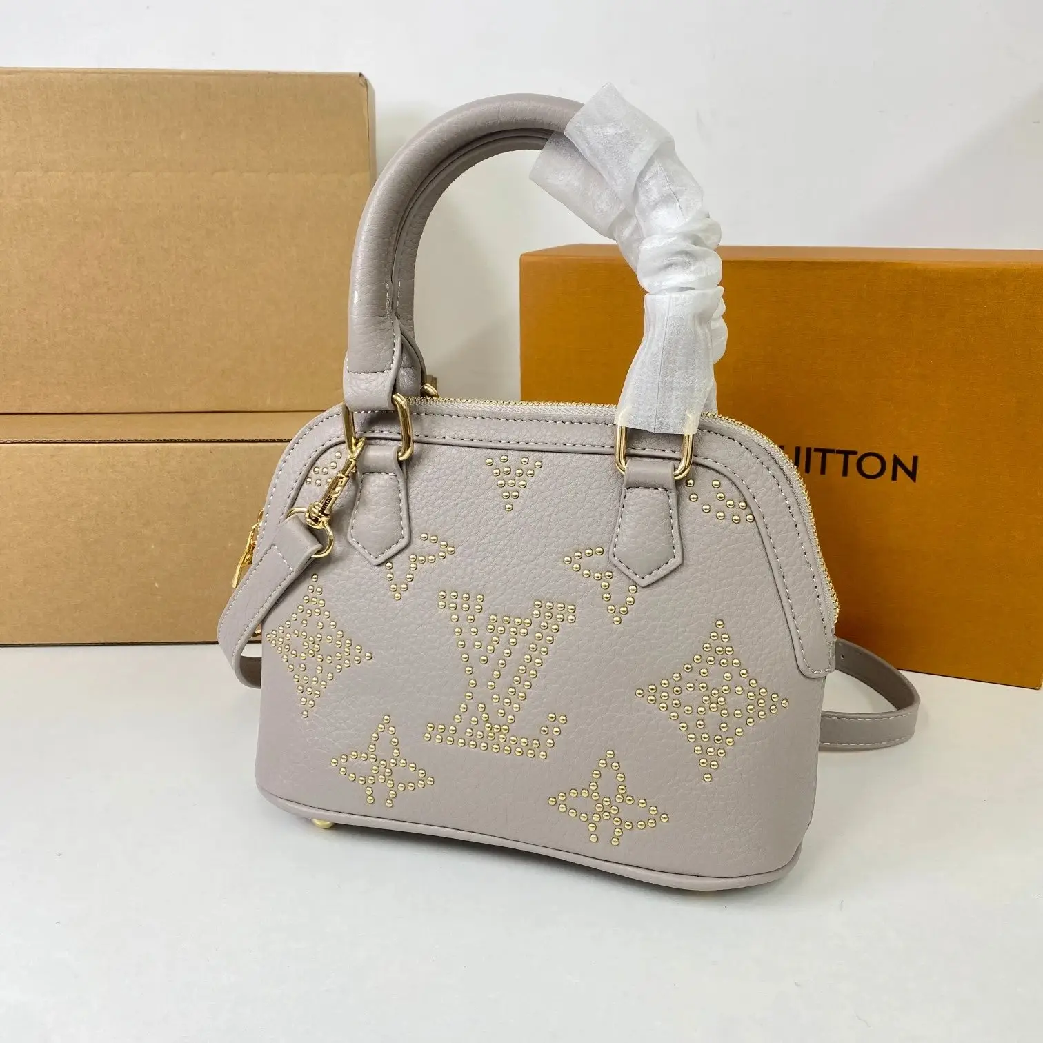 Louis Vuitton Handbags 8 · Louis Vuitton 1:1 rep bag from $59 · DHL from Guangzhou, China
